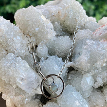 Load image into Gallery viewer, Labradorite and Silver Necklace